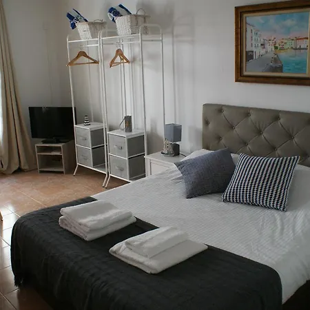 Casa Nou 1935 Albergue *